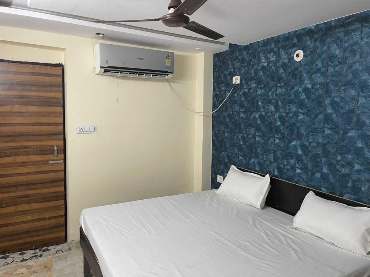 Hotel O Devansh Inn New Delhi Ngoại thất bức ảnh